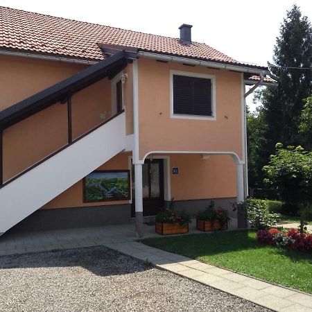 Countryside Apartment Rakovica Exterior foto