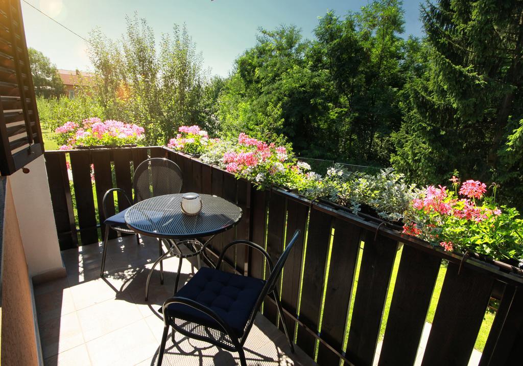 Countryside Apartment Rakovica Exterior foto